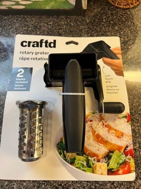 NEW IN PACKAGING craftd Rotary Grater - Black